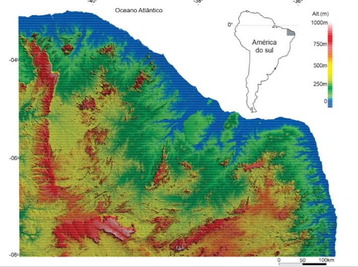 Mapa colorido com recorte nordeste do continente sulamericano onde as cores definem altitudes do nível do mar em azul, passando pelo verde e o amarelo até a maior altitude, em vermelho, 1000 m